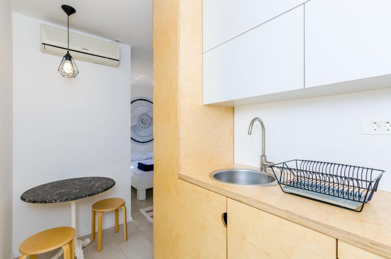 Apartments And Rooms By The Sea Slano, Dubrovnik - 8737 エクステリア 写真