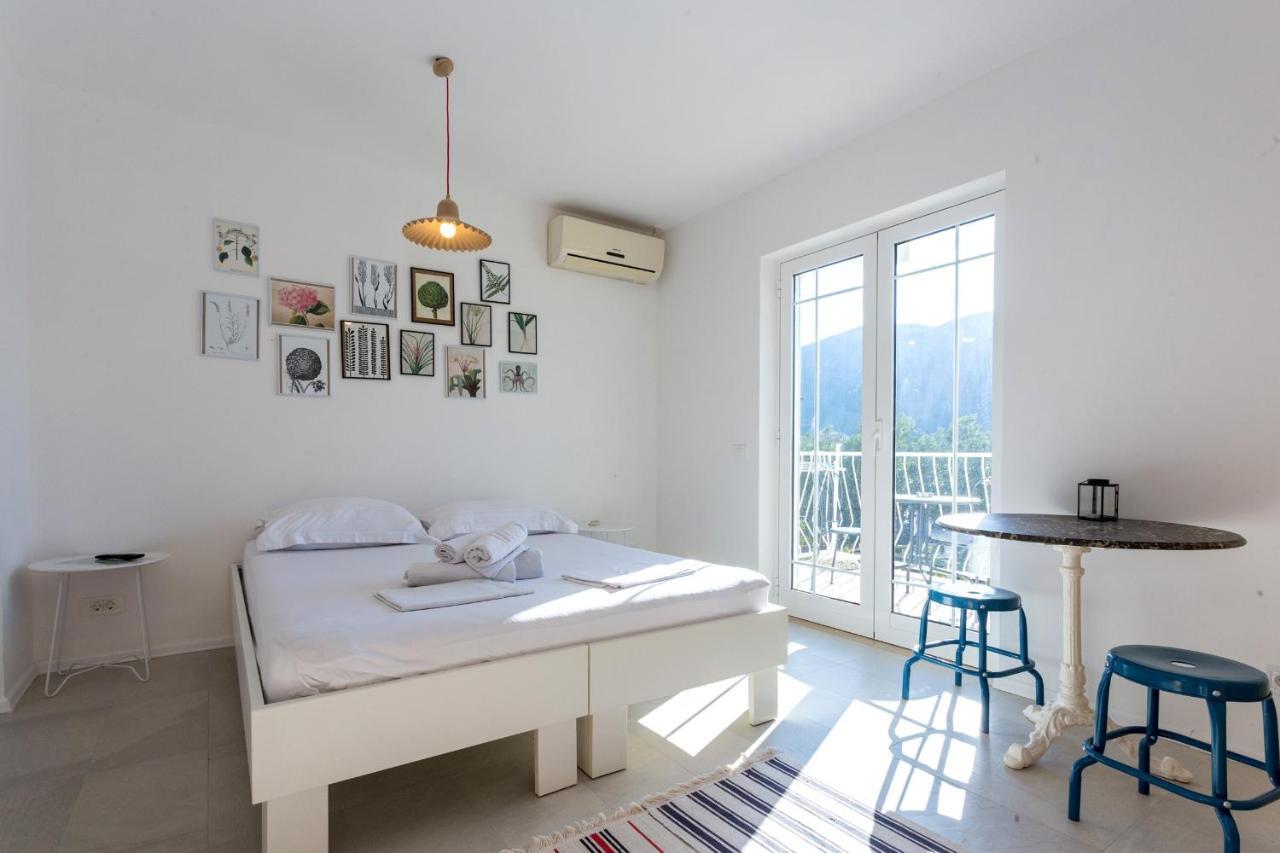 Apartments And Rooms By The Sea Slano, Dubrovnik - 8737 エクステリア 写真